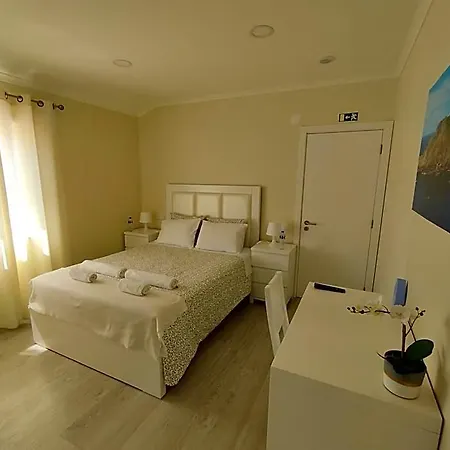 Casa de hóspedes Brisa Do Mar - Consolação Atouguia Da Baleia